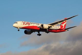 Letoun společnosti Qantas přistál v Austrálii po 19 hodinách letu bez přestávky - Seznam Zprávy